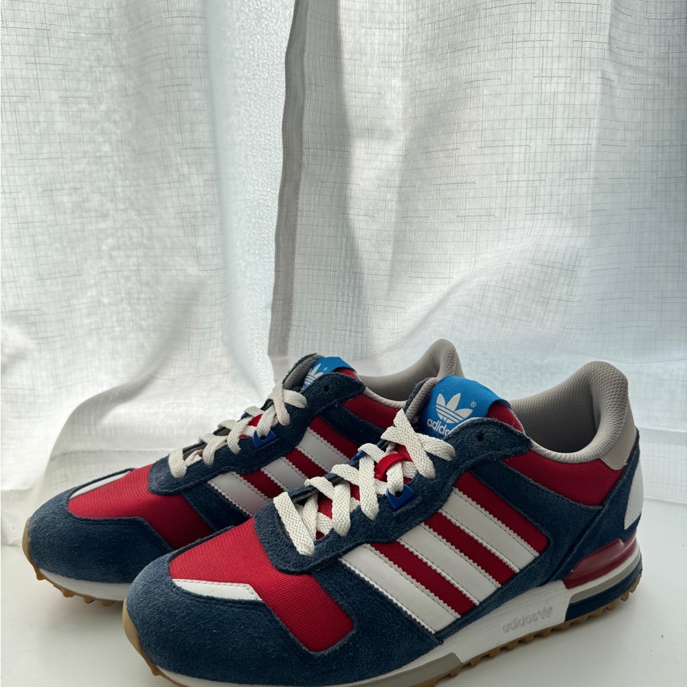 Adidas ZX00 Vintage Style Sneakers